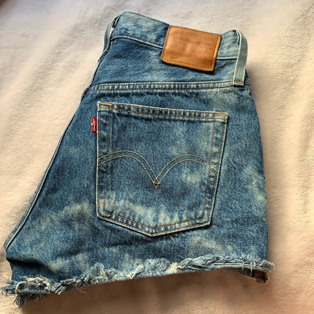 Levi’s 501 jean shorts